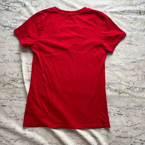 Gas Monkey Garage Bar & Grill Dallas Graphic via neck tee red - Picture 6 of 7